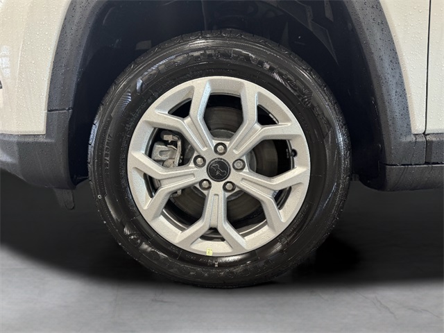 2025 Jeep Compass Latitude photo 13