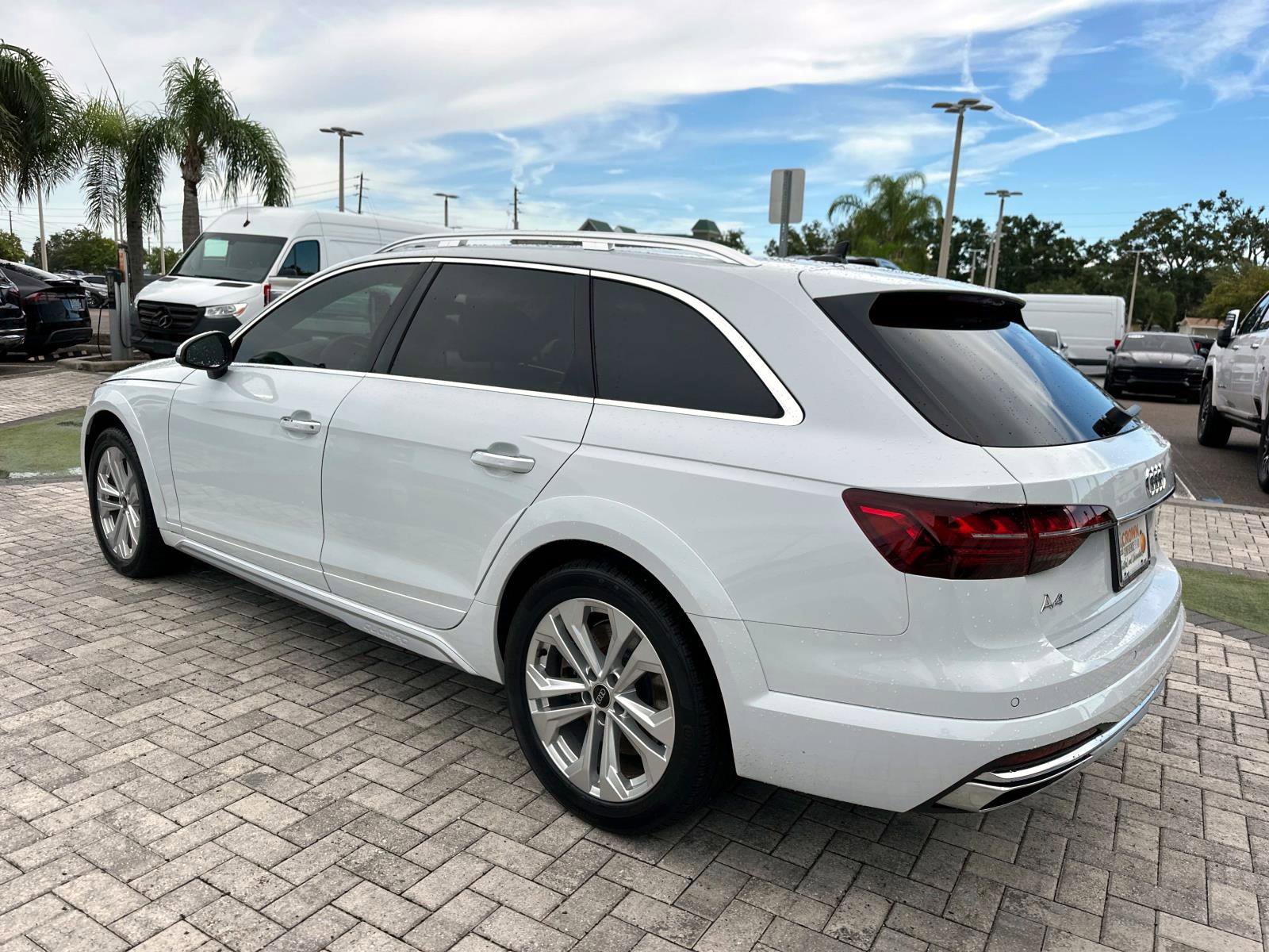 2024 Audi A4 Allroad 45 Premium Plus photo 4
