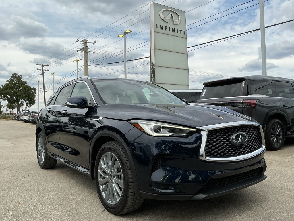 2024 Infiniti QX50 Luxe photo 9