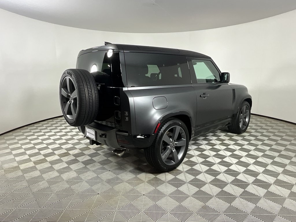 2024 Land Rover Defender 90 Carpathian Edition photo 4