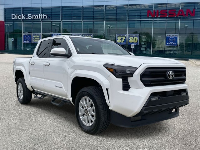 2024 Toyota Tacoma SR5's photo