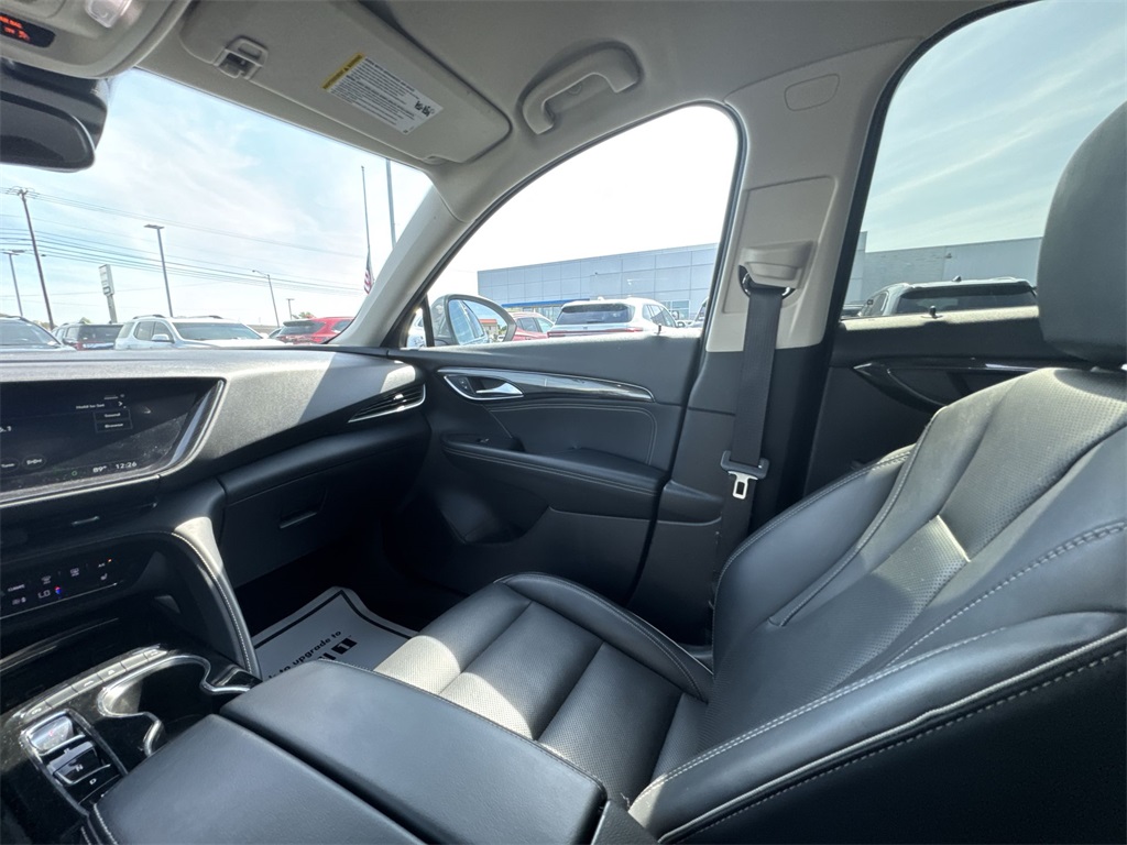 2023 Buick Envision Essence photo 11