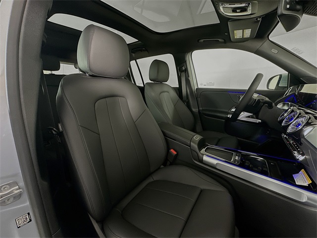 2026 Mercedes Benz GLB 250 photo 27