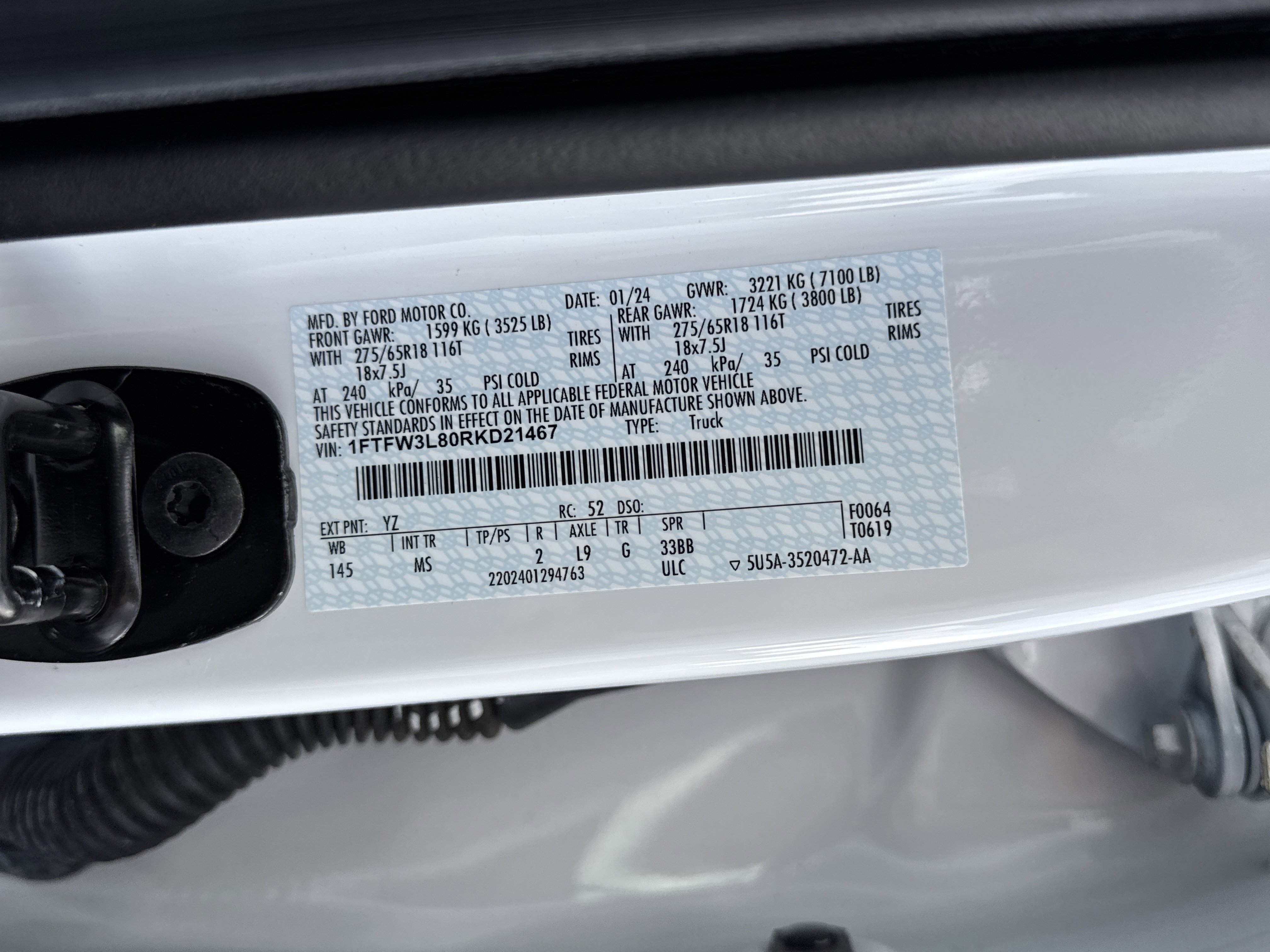 2024 Ford F-150 XLT photo 8