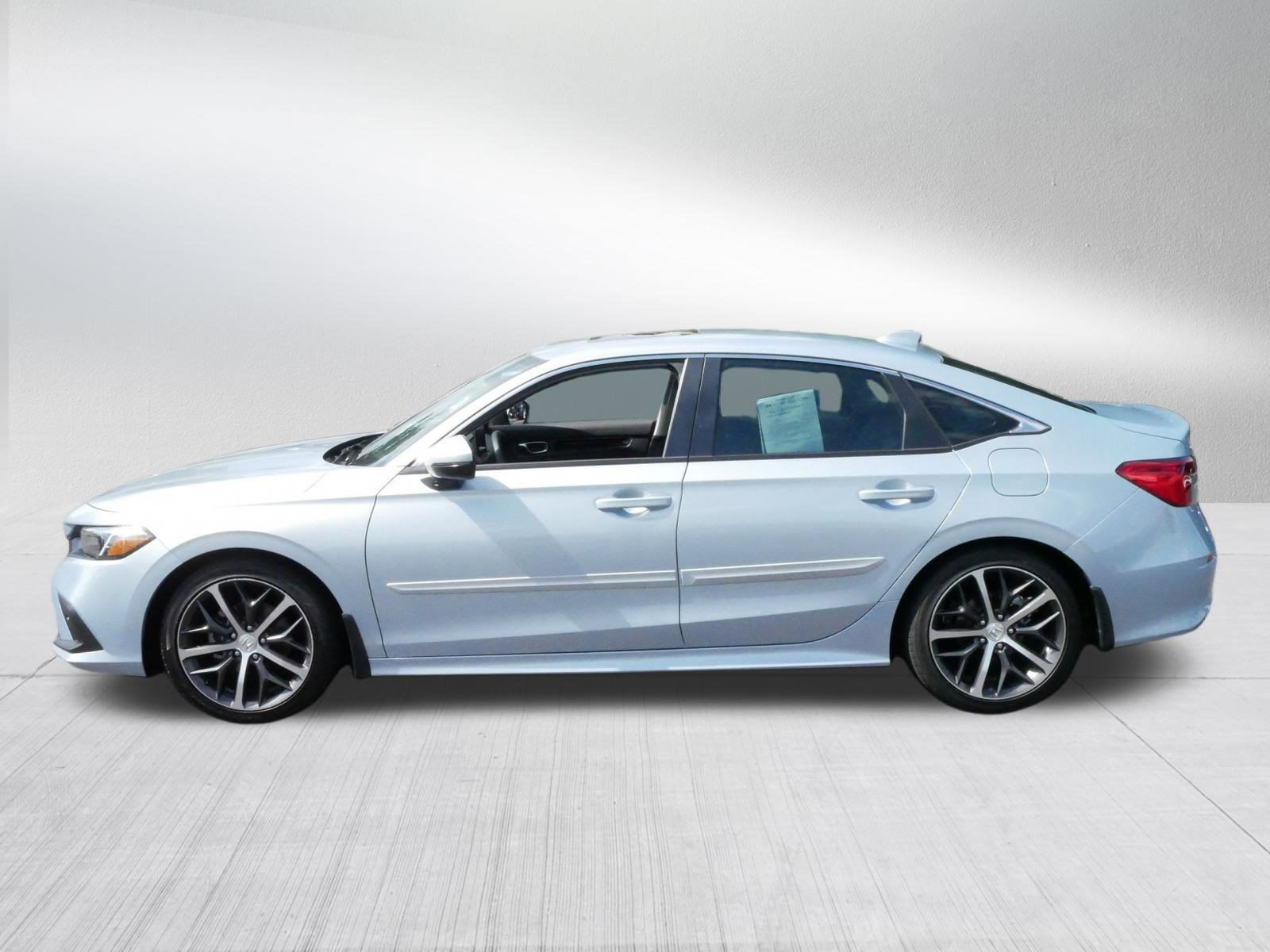 2023 Honda Civic Touring photo 4