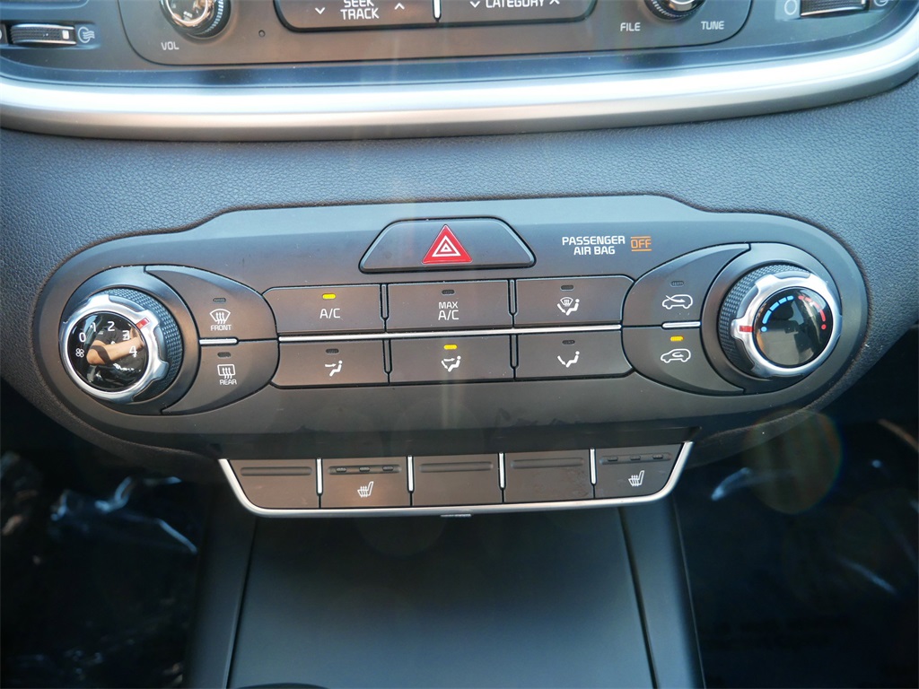2016 Kia Sorento LX photo 27