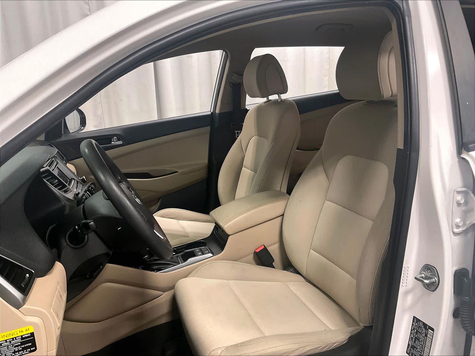 2017 Hyundai Tucson SE Plus photo 3