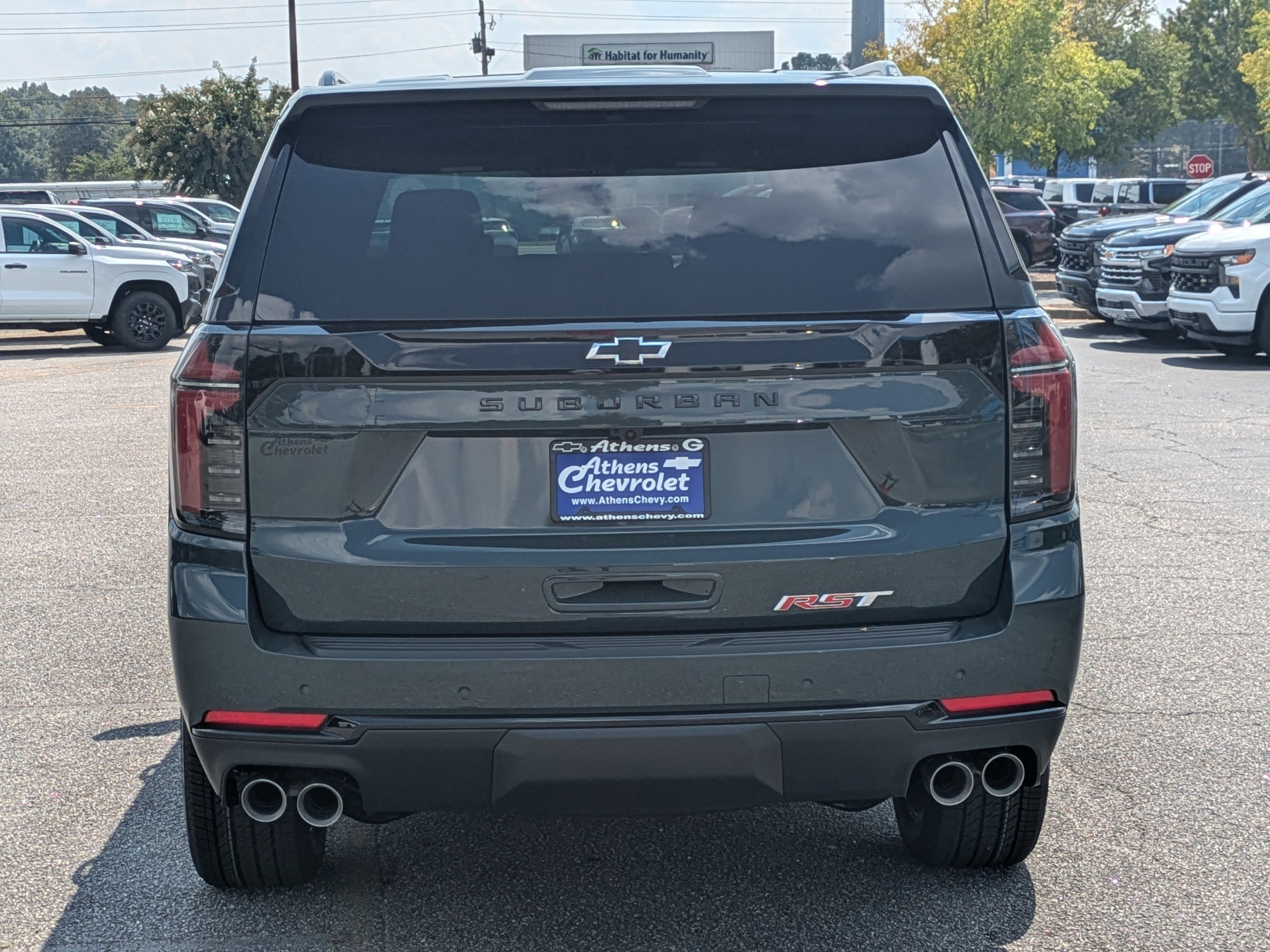 2026 Chevrolet Suburban RST photo 4