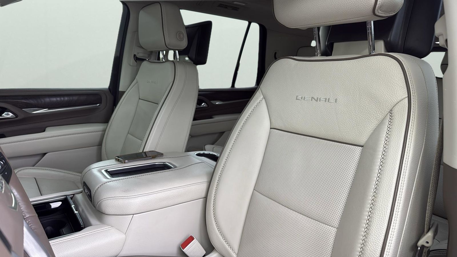 2021 Gmc Yukon Denali photo 10