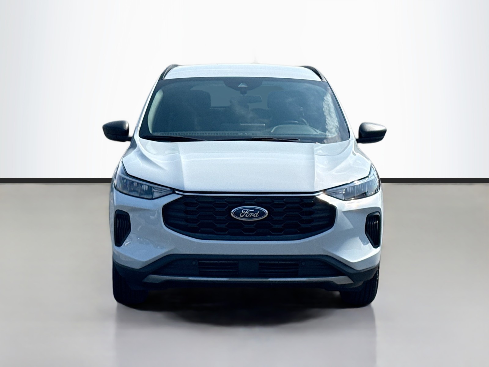 2026 Ford Escape ST-Line photo 2