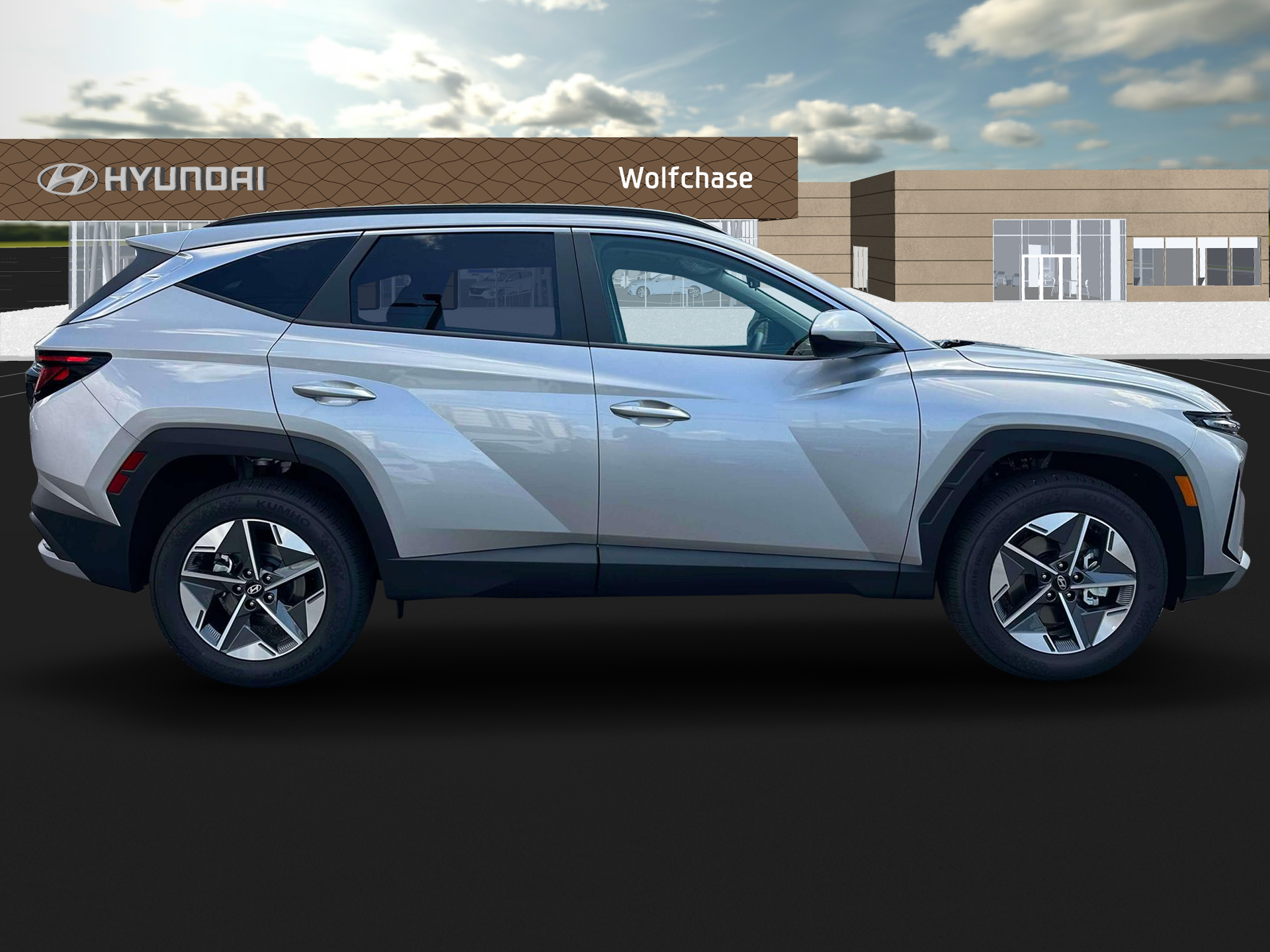 New 2025 Silver Hyundai SEL FWD image 9