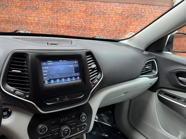 2020 Jeep Cherokee Latitude photo 13