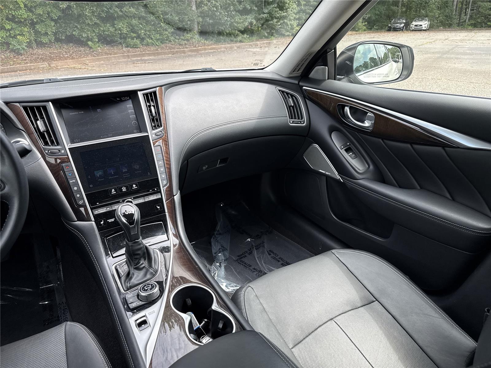 2018 Infiniti Q50 3.0t LUXE photo 15