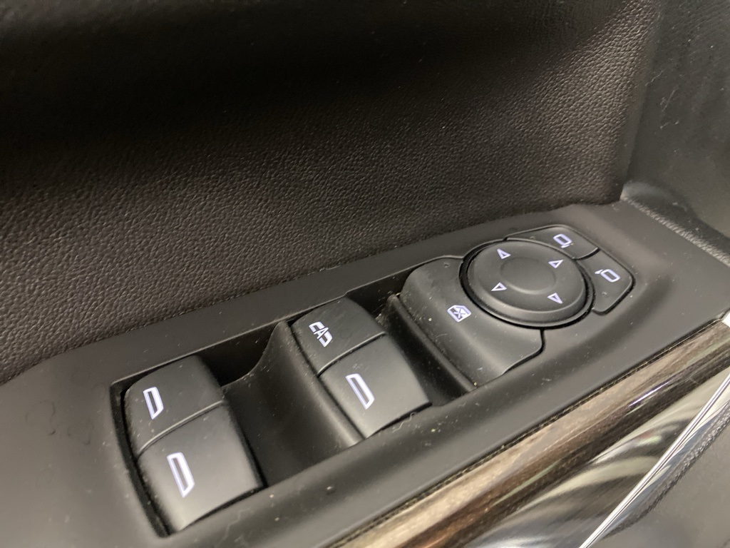 2021 Chevrolet Silverado 1500 RST photo 13