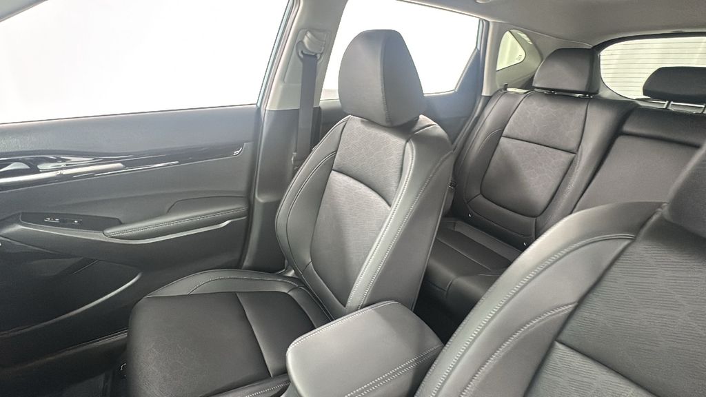 2026 Kia Seltos SX photo 13