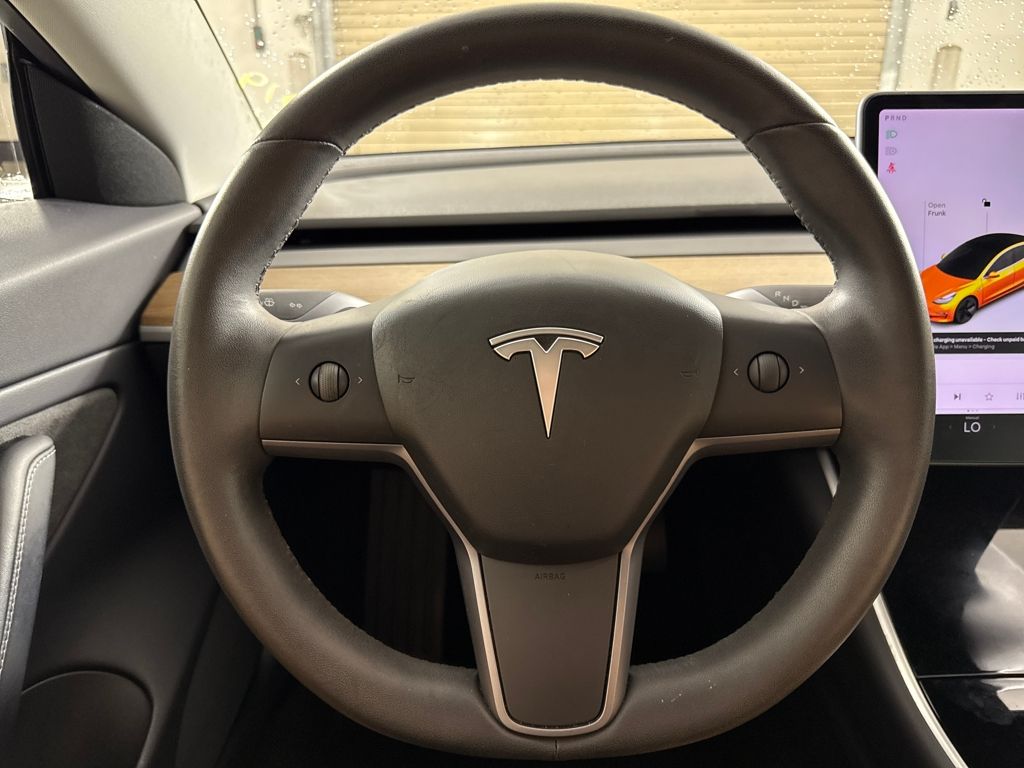 2019 Tesla Model 3 Mid Range photo 10