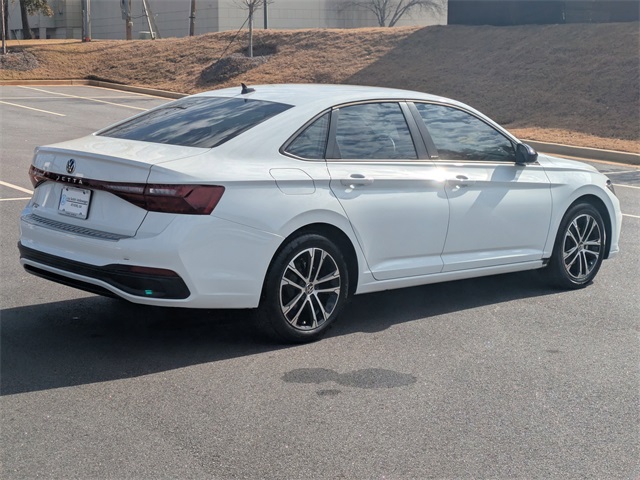 2026 Volkswagen Jetta 1.5T Sport photo 4