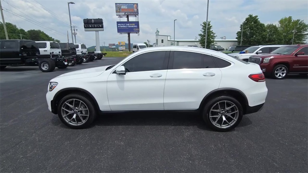 2023 Mercedes Benz GLC 300 Coupe 4MATIC photo 5