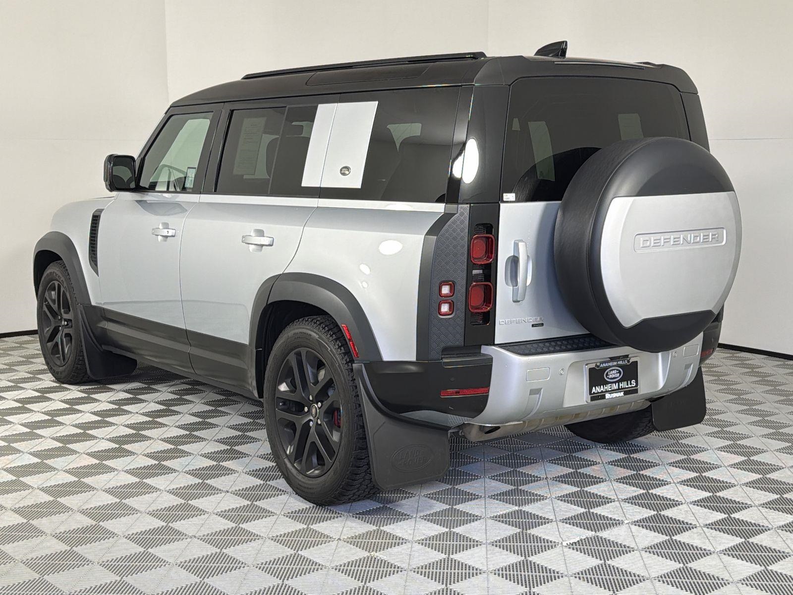 2022 Land Rover Defender 110 XS Edition photo 3