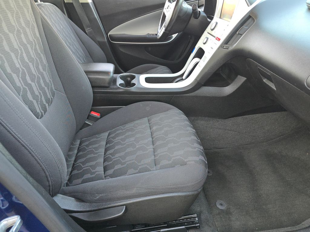 2013 Chevrolet Volt Base photo 25