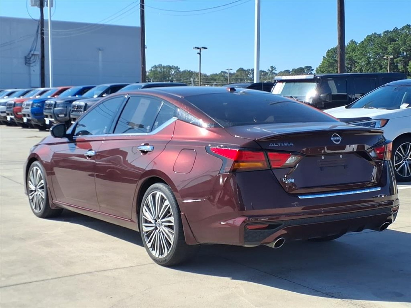 2023 Nissan Altima 2.5 SL Red at Robbins Nissan