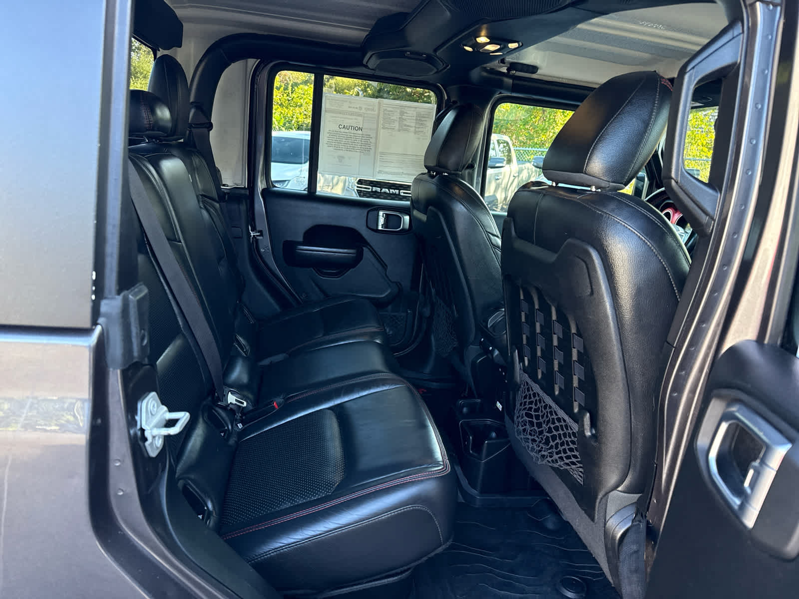 2021 Jeep Gladiator Rubicon photo 21