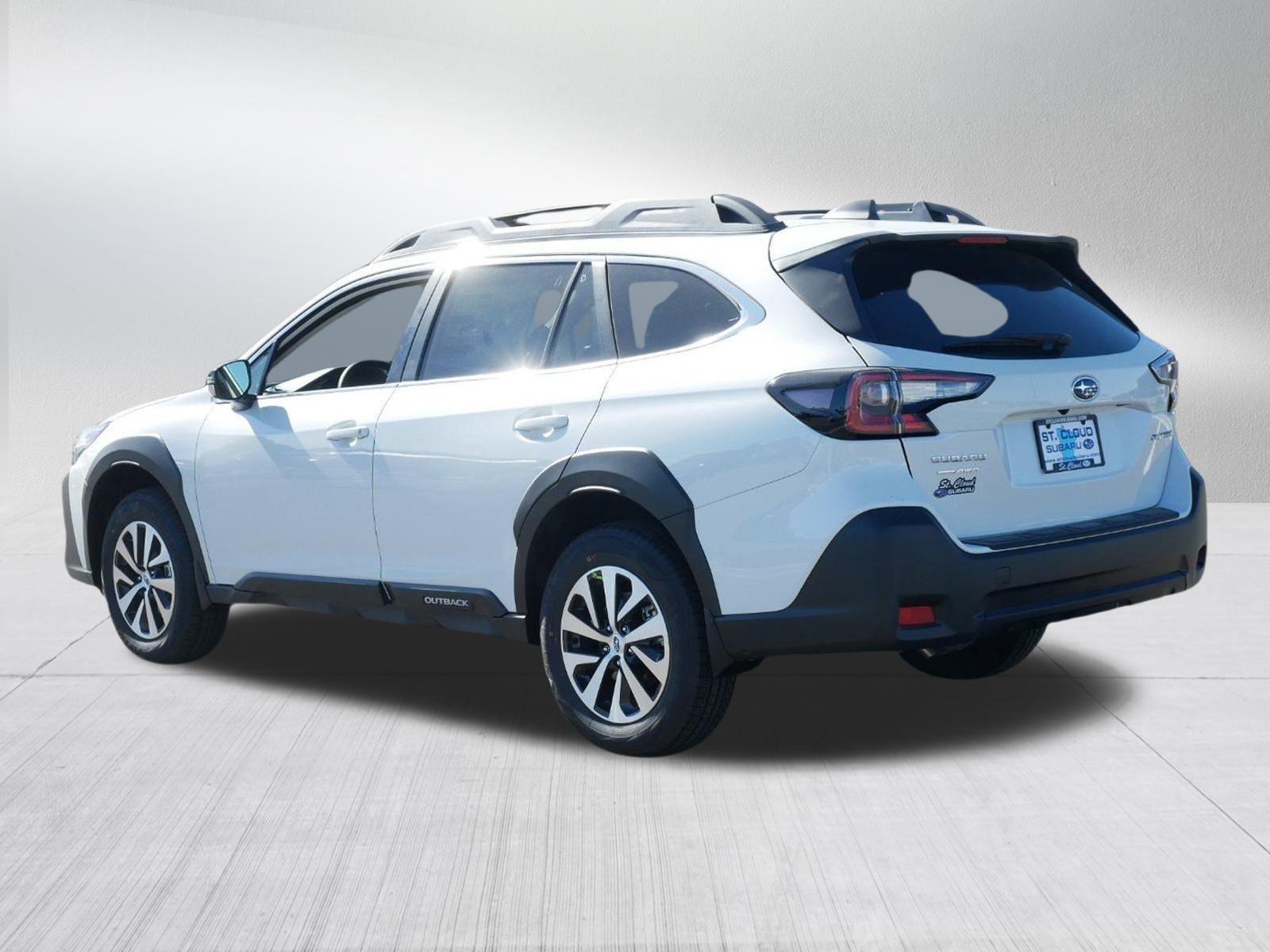 2025 Subaru Outback Premium photo 3