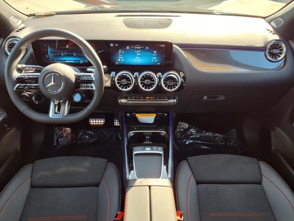 2026 Mercedes Benz GLA AMG 35 4MATIC photo 4