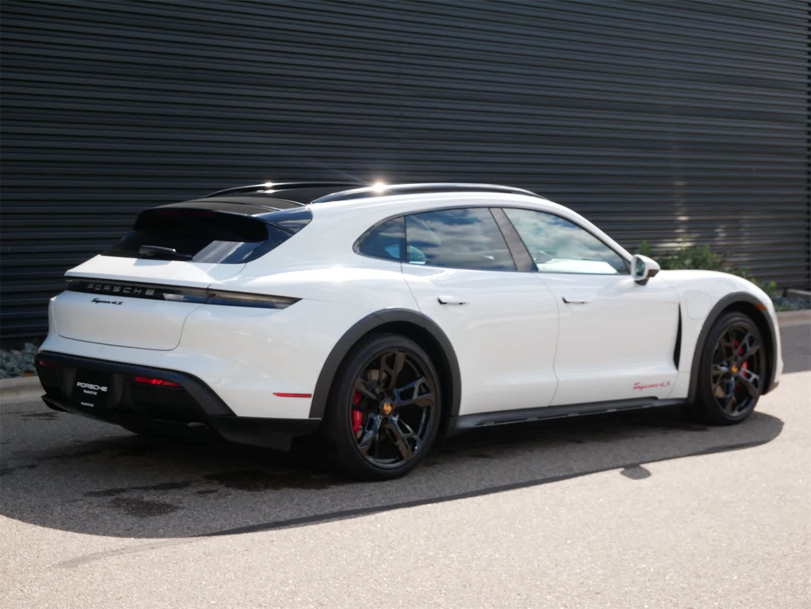 2023 Porsche Taycan 4S Cross Turismo photo 21