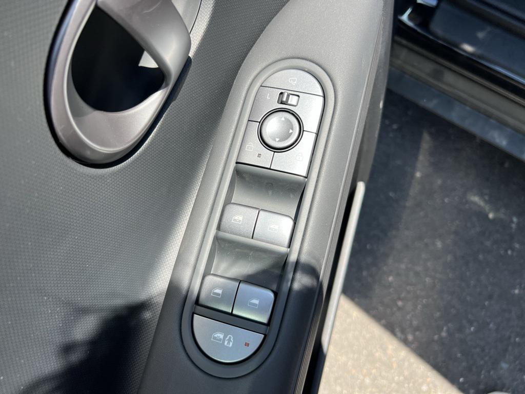 2025 Hyundai Ioniq 5 SEL photo 11