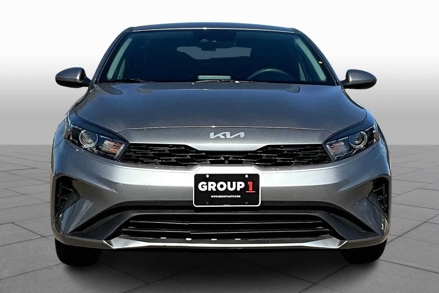 2023 Kia Forte LXS photo 3
