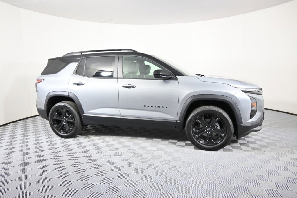 2026 Chevrolet Equinox LT photo 5