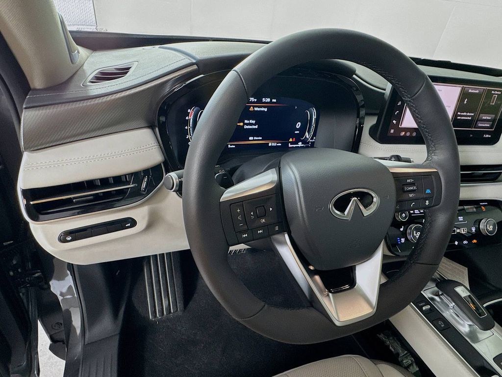 2026 Infiniti QX60 Luxe photo 11