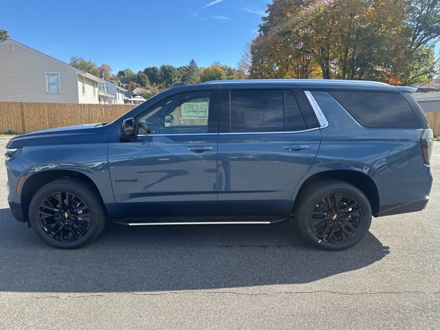 2026 Chevrolet Tahoe Premier photo 2