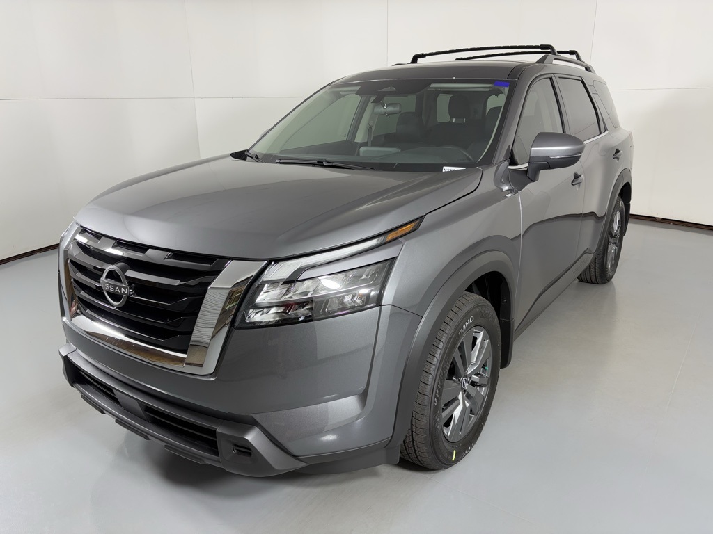 2025 Nissan Pathfinder SV photo 4