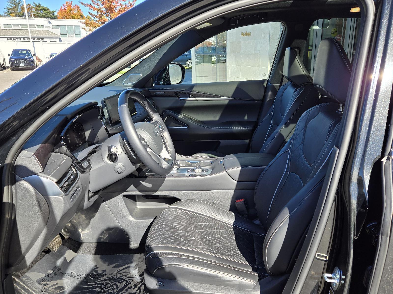 2022 Infiniti QX60 Autograph photo 3