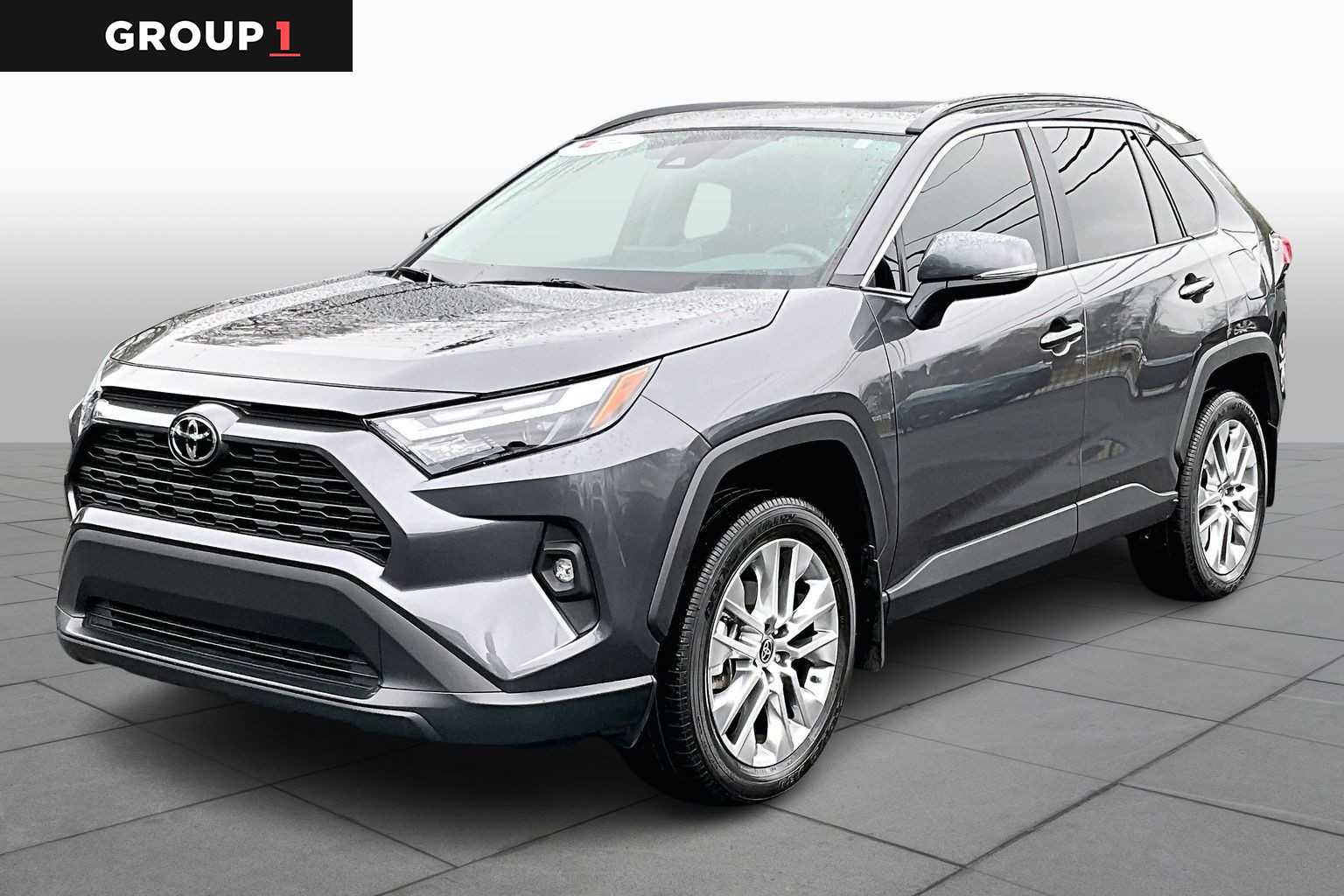 2024 Toyota RAV4 XLE Premium's photo