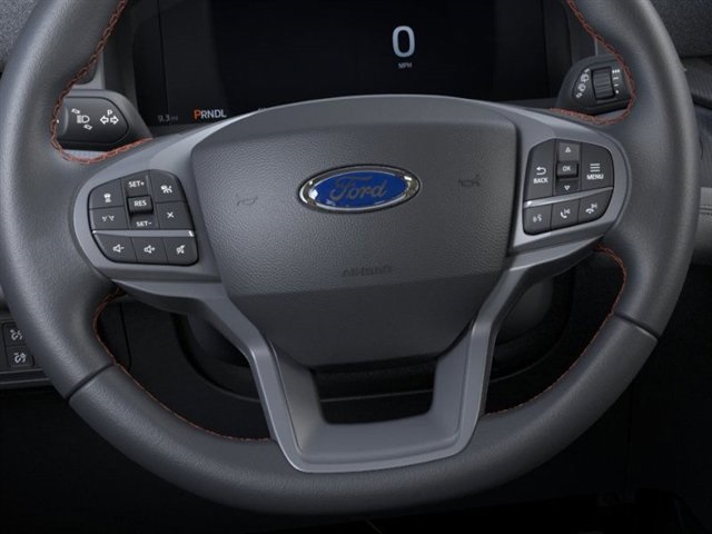 2025 Ford Explorer photo 9
