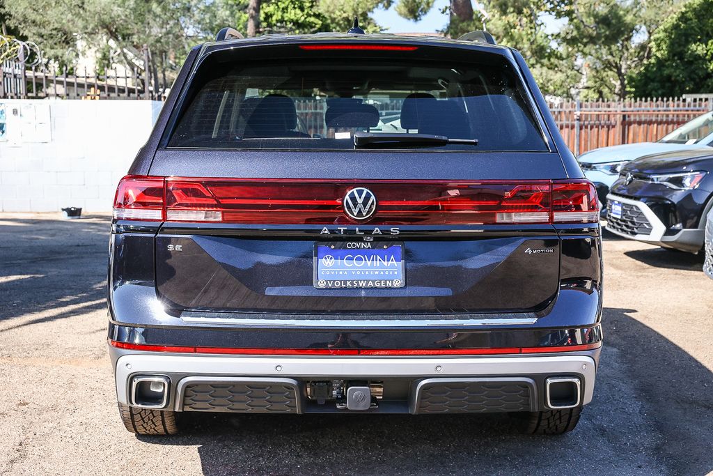 2026 Volkswagen Atlas Peak Edition SE photo 3