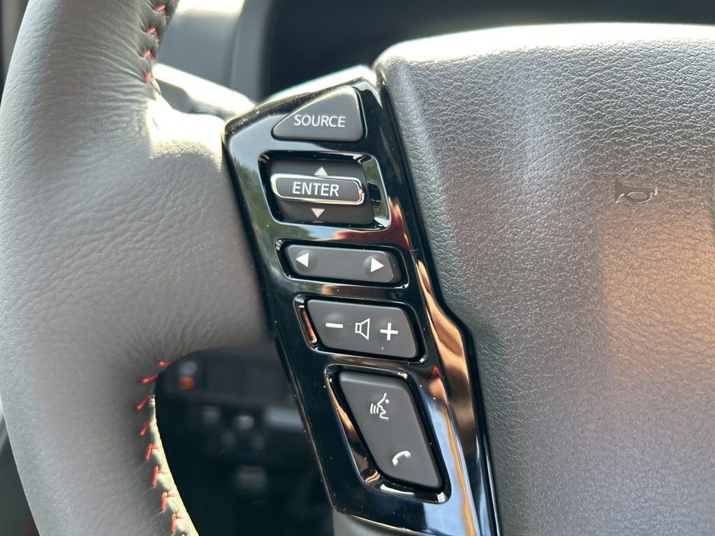 2025 Nissan Frontier PRO-4X photo 20