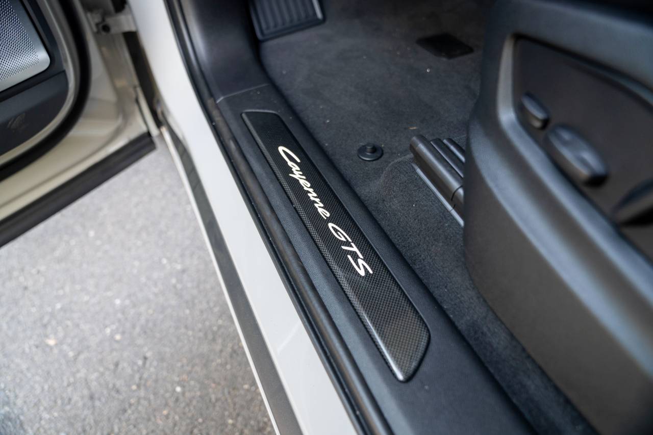 2025 Porsche Cayenne GTS photo 29