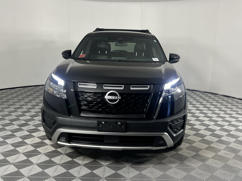 2025 Nissan Pathfinder Rock Creek photo 2