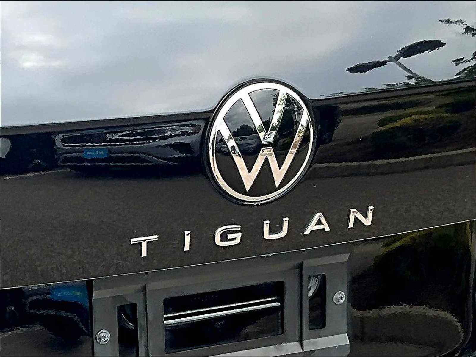 2022 Volkswagen Tiguan SEL Premium R-Line photo 27