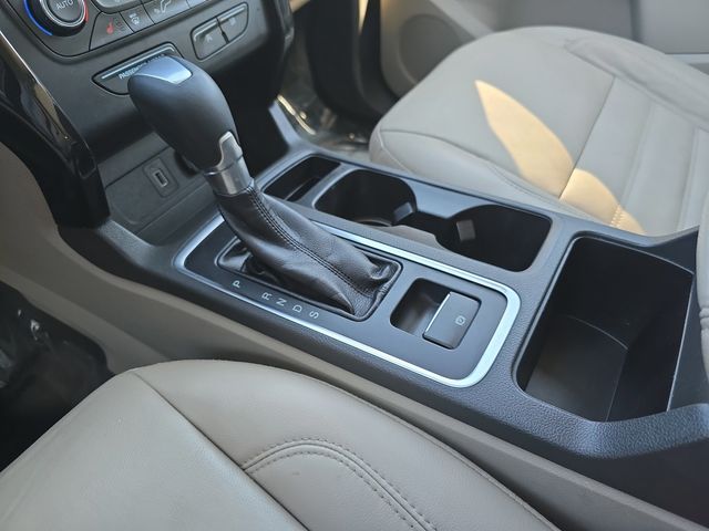 2017 Ford Escape Titanium photo 25
