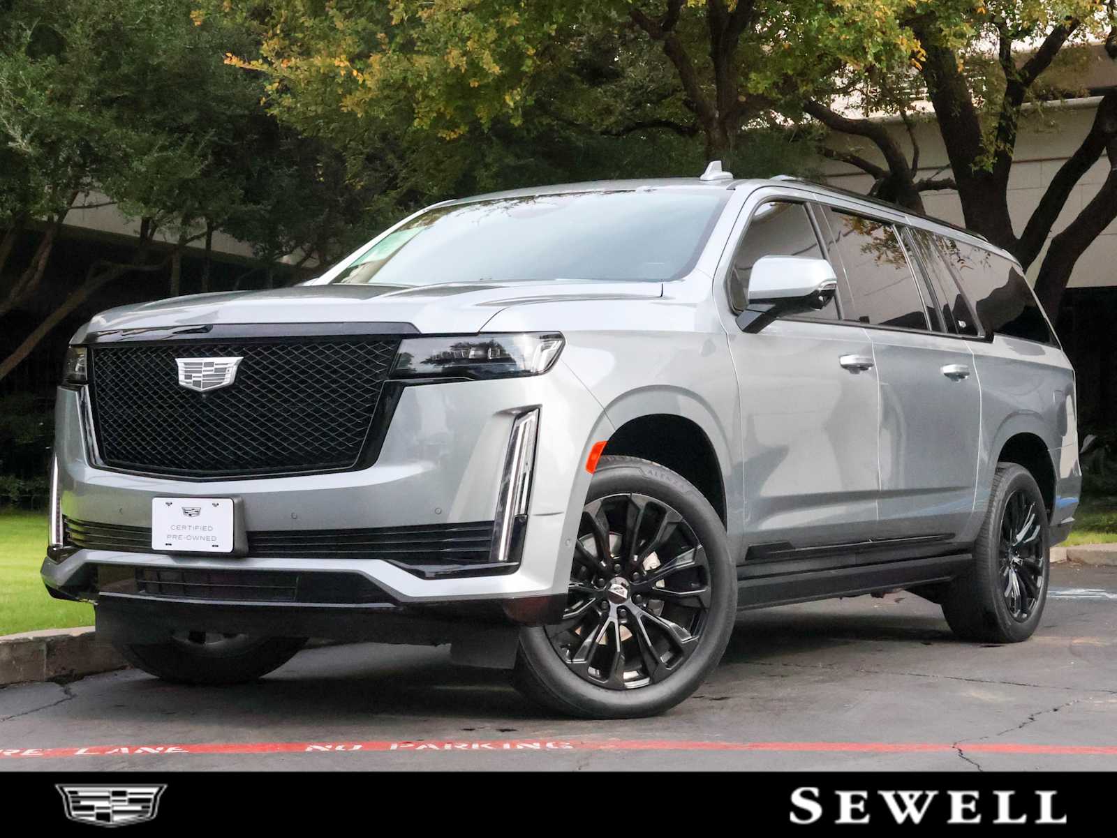 2023 Cadillac Escalade ESV Sport's photo