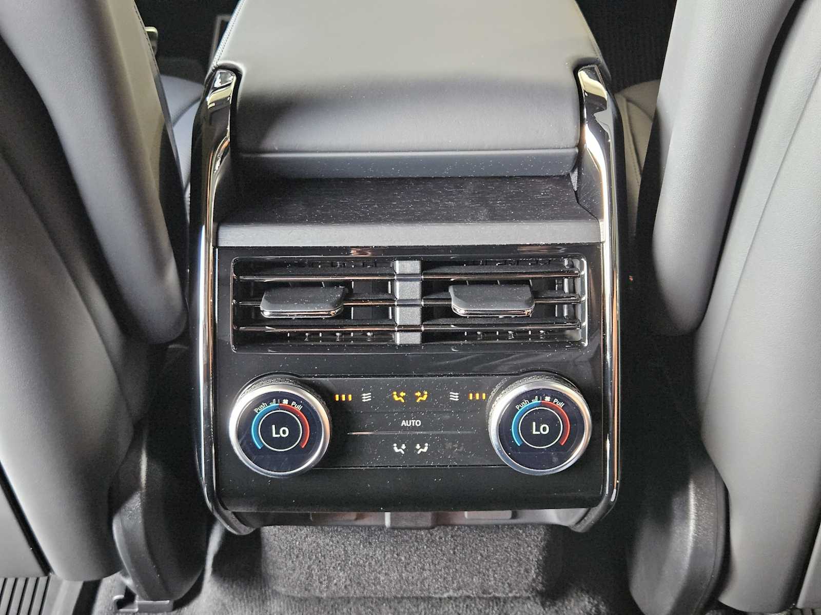 2025 Land Rover Range Rover Sport SE photo 21