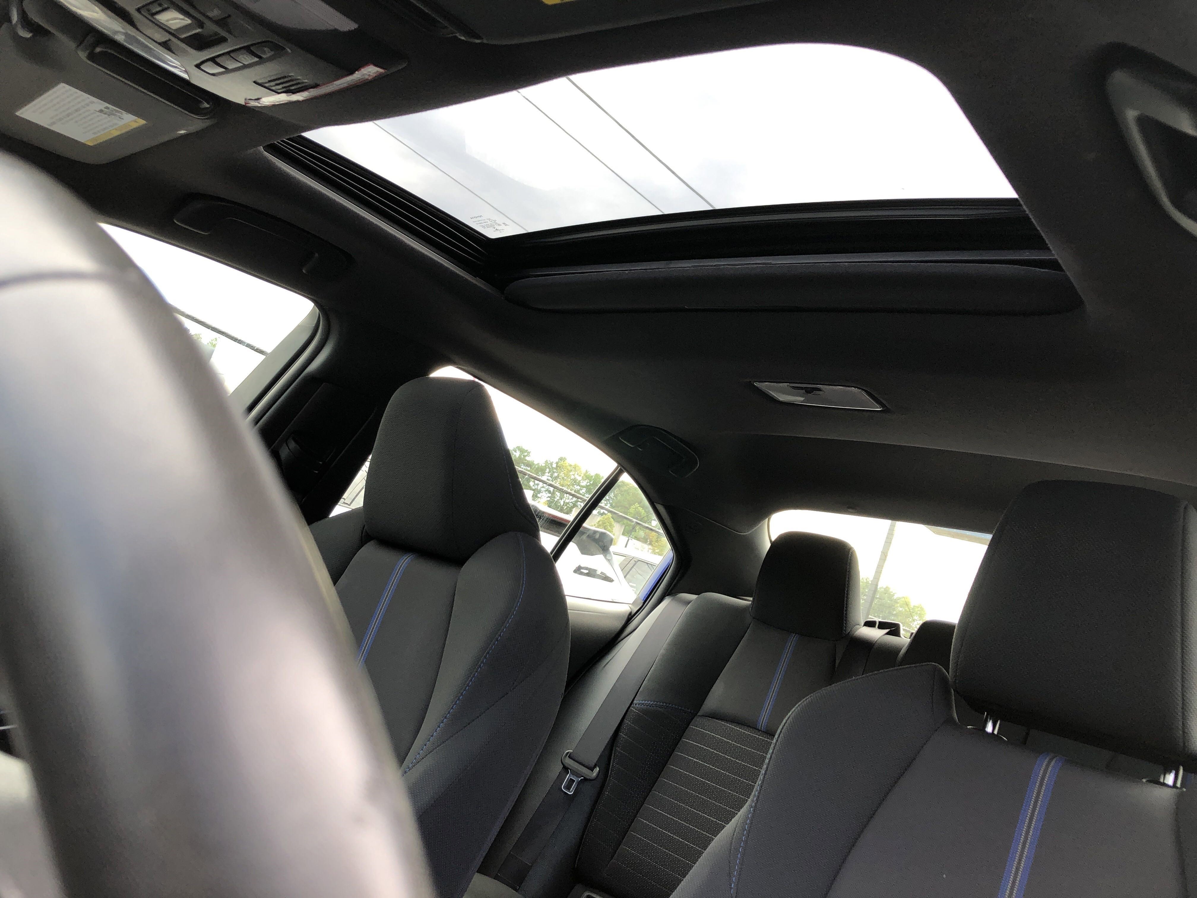 2020 Toyota Corolla SE Premium photo 2