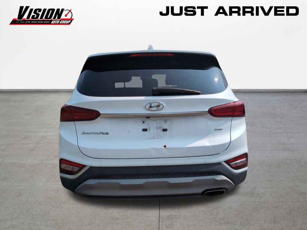 2020 Hyundai Santa Fe SEL photo 6