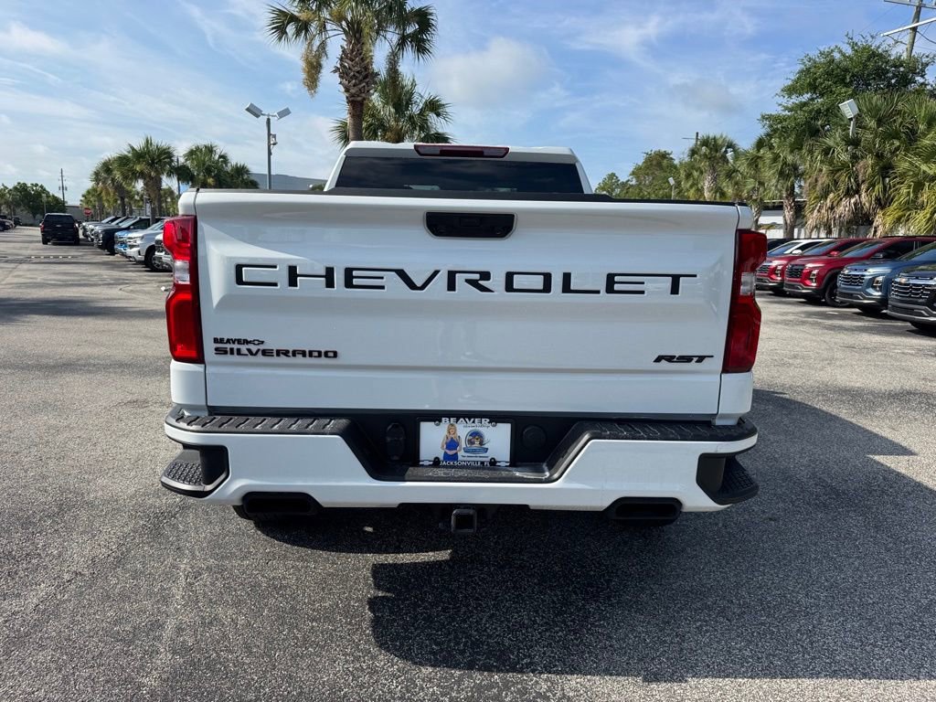2025 Chevrolet Silverado 1500 RST photo 3