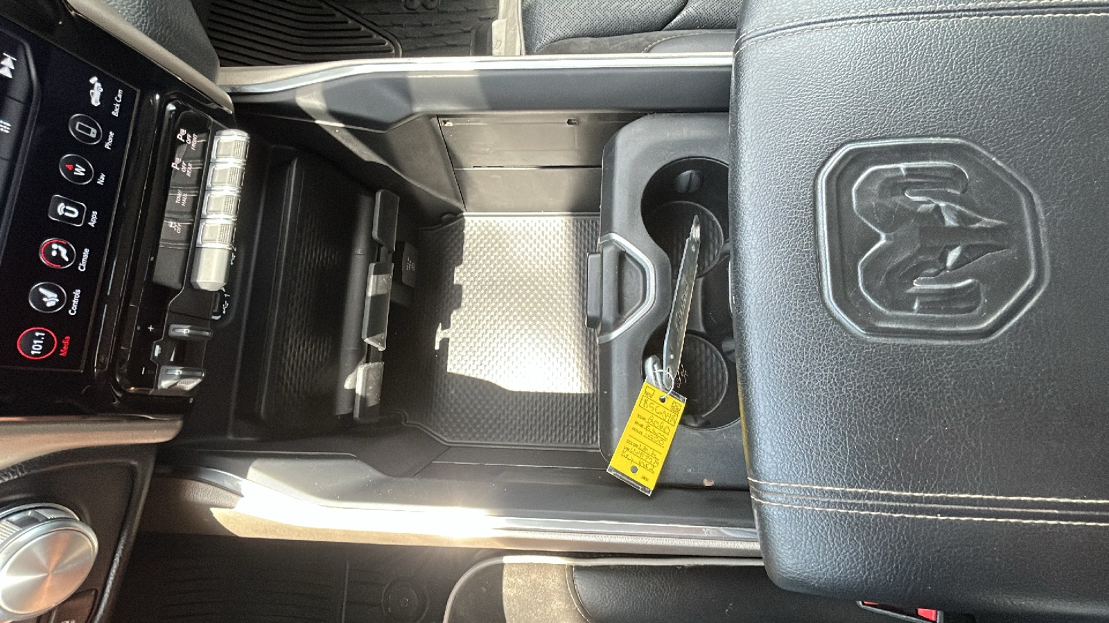 2020 Ram 1500 Laramie photo 29